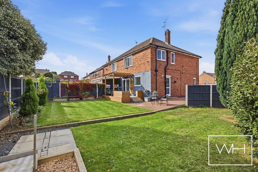 Property photo 2 of 20 15 Kirkstall Close, Cusworth 25