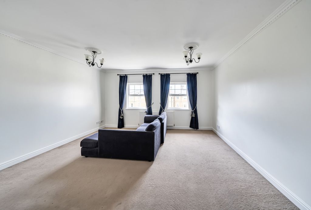 Property photo 3 of 30 1431757-10-69c40A...