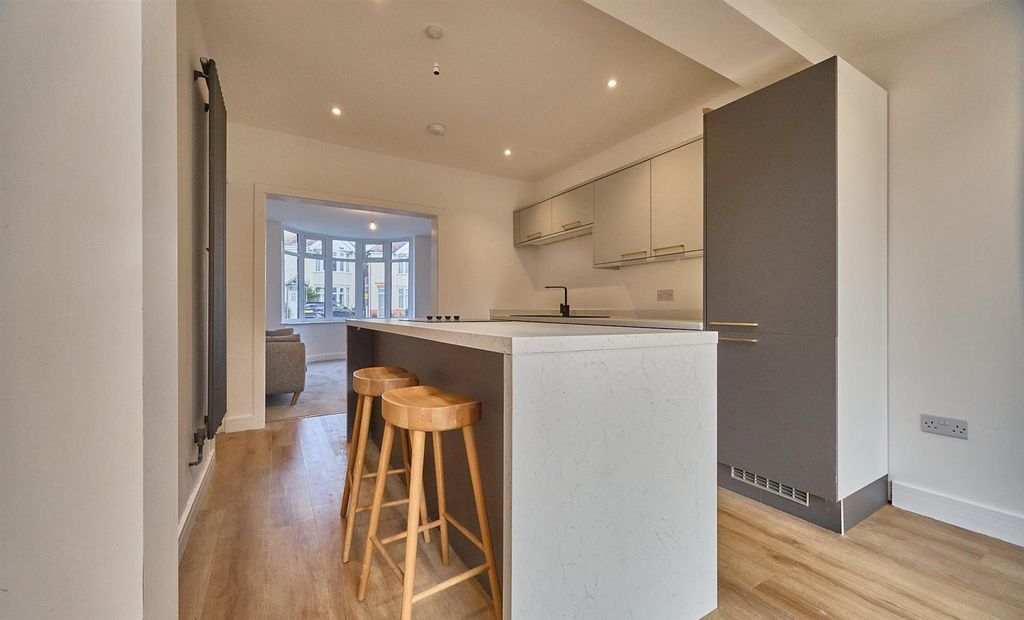 Property photo 2 of 16 _Strathmore Rd 2.Jpg