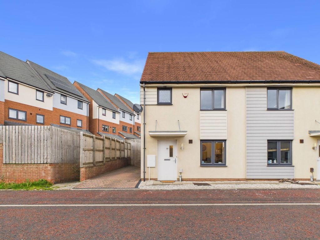 Property photo 1 of 15 External