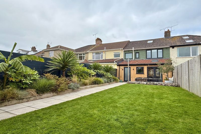 Property photo 3 of 33 Southerly Rear Garden