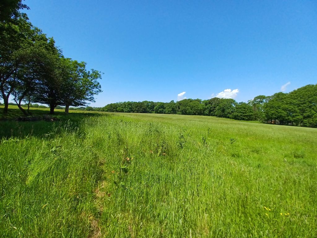 Property photo 2 of 44 Land