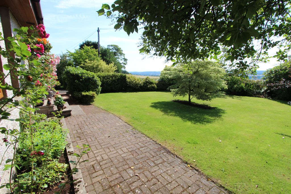 Property photo 2 of 48 Photo 20