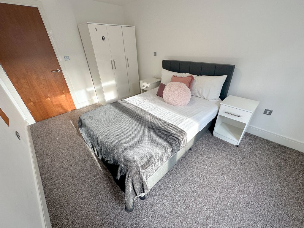 Property photo 1 of 7 File_007