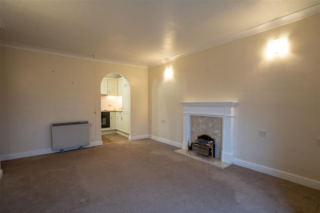 Property photo 3 of 9