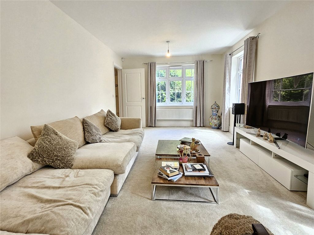 Property photo 3 of 25 Picture No. 35