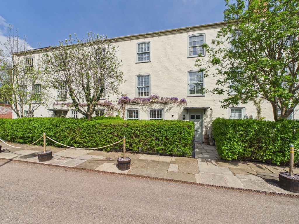 Property photo 1 of 27 Photo 31