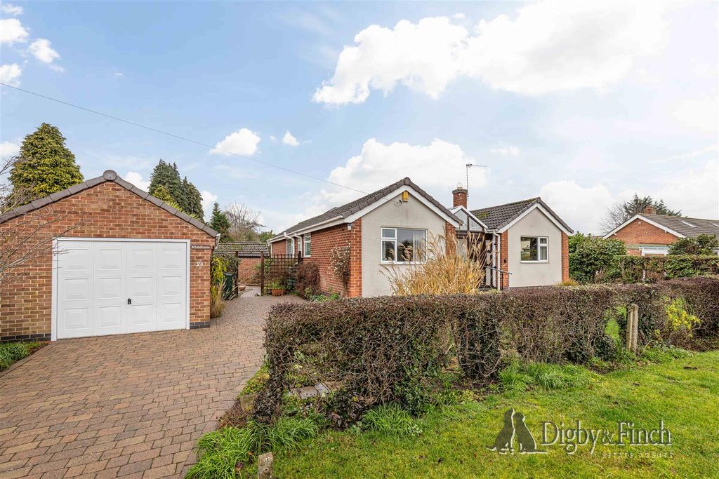 Property photo 2 of 27