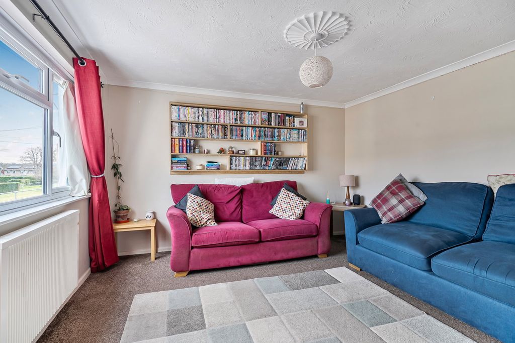 Property photo 3 of 19