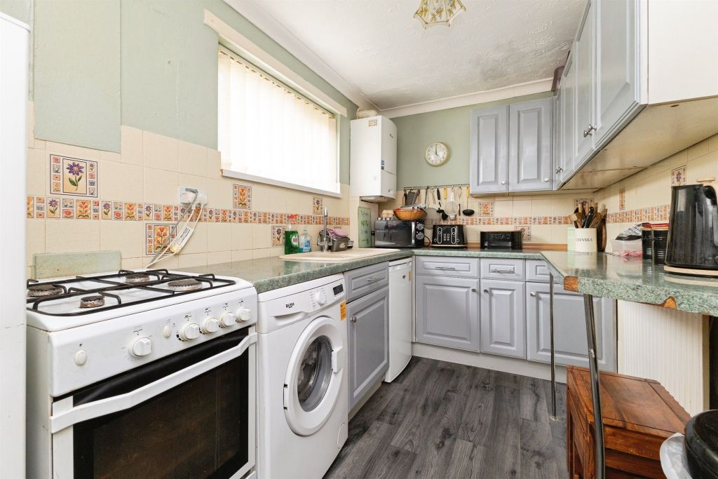 Property photo 3 of 14
