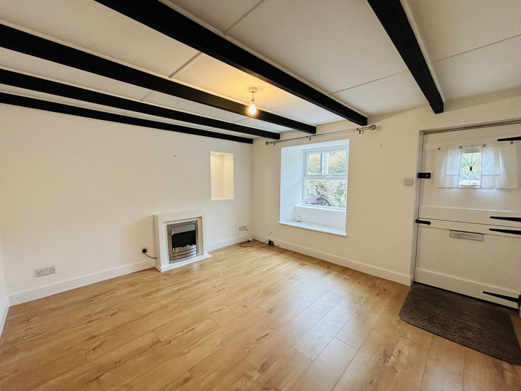 Property photo 2 of 9 Gallery