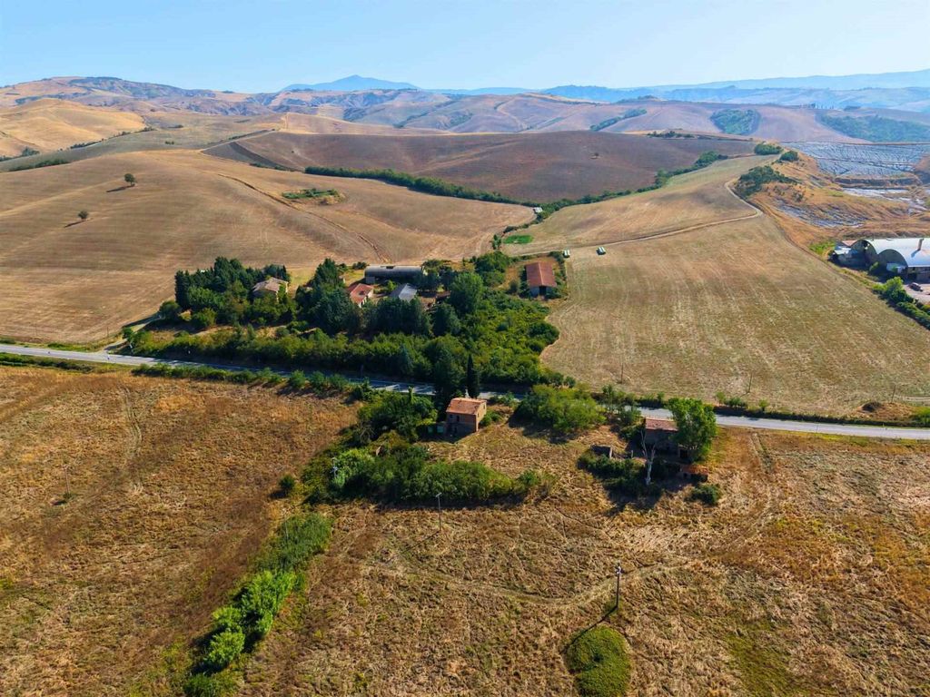 Property photo 1 of 30 5 Bedrooms - Farmhouse - Tuscany - For Sale - A2617Taa