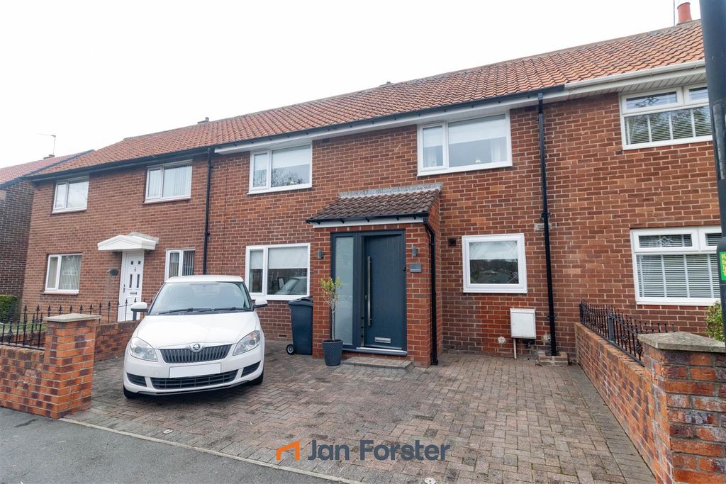 Property photo 1 of 19 Front External