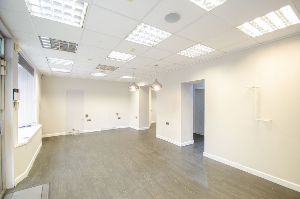 Property photo 3 of 13 5 Mount Folly Tps Bodmin 01208 74182-01