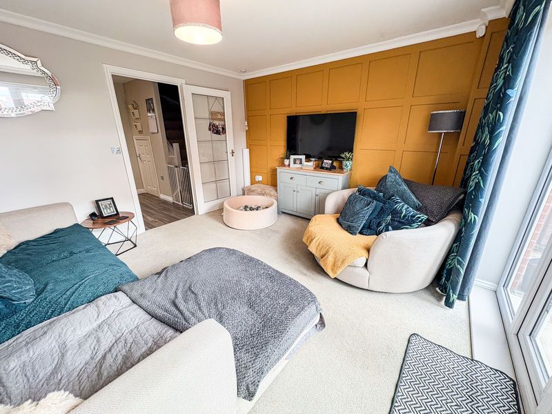 Property photo 3 of 12 Photo 11