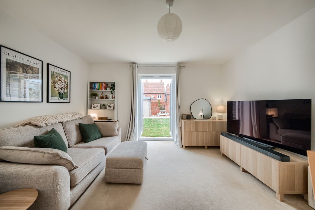 Property photo 2 of 16 Xt5A6758-Hdr(3)