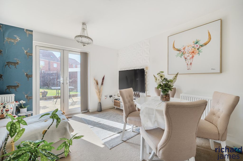 Property photo 2 of 18 c473Fbf912B2455A9A2F4F2B9663475A