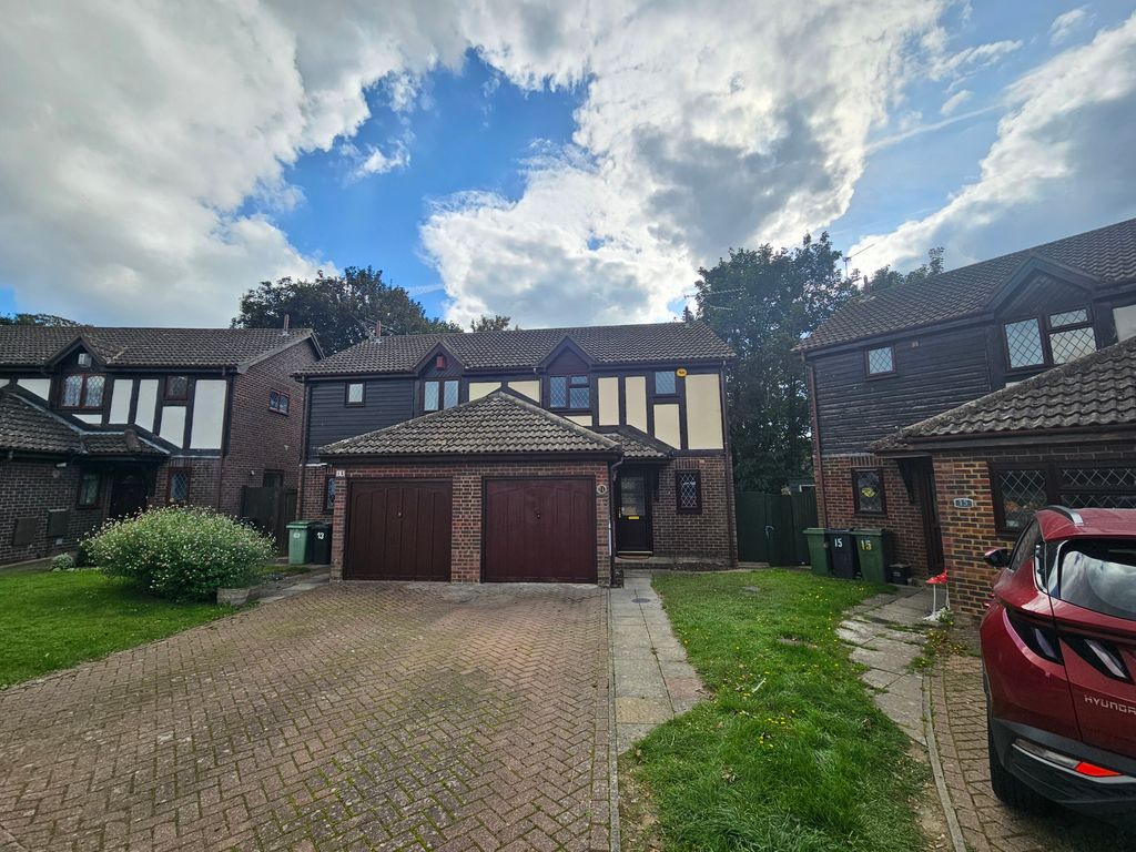 Property photo 1 of 11