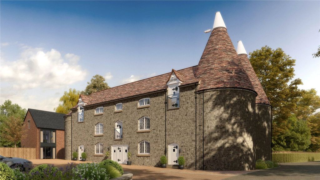 Property photo 1 of 6 Oast Front