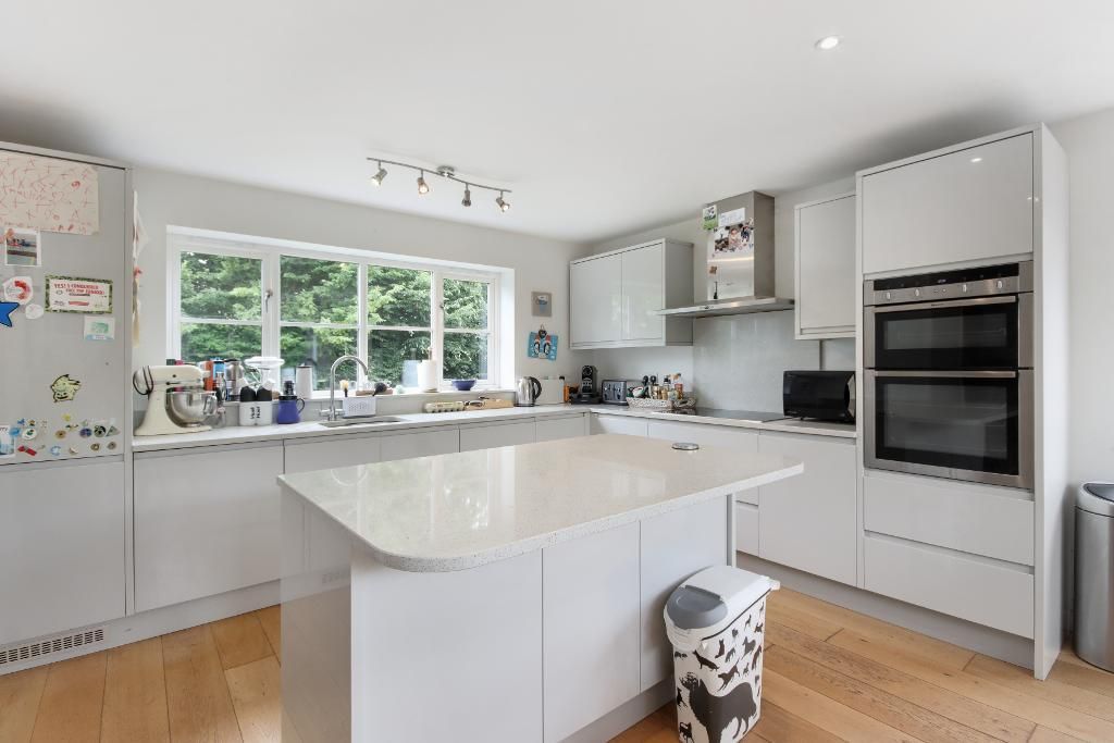 Property photo 3 of 12 Photo 3