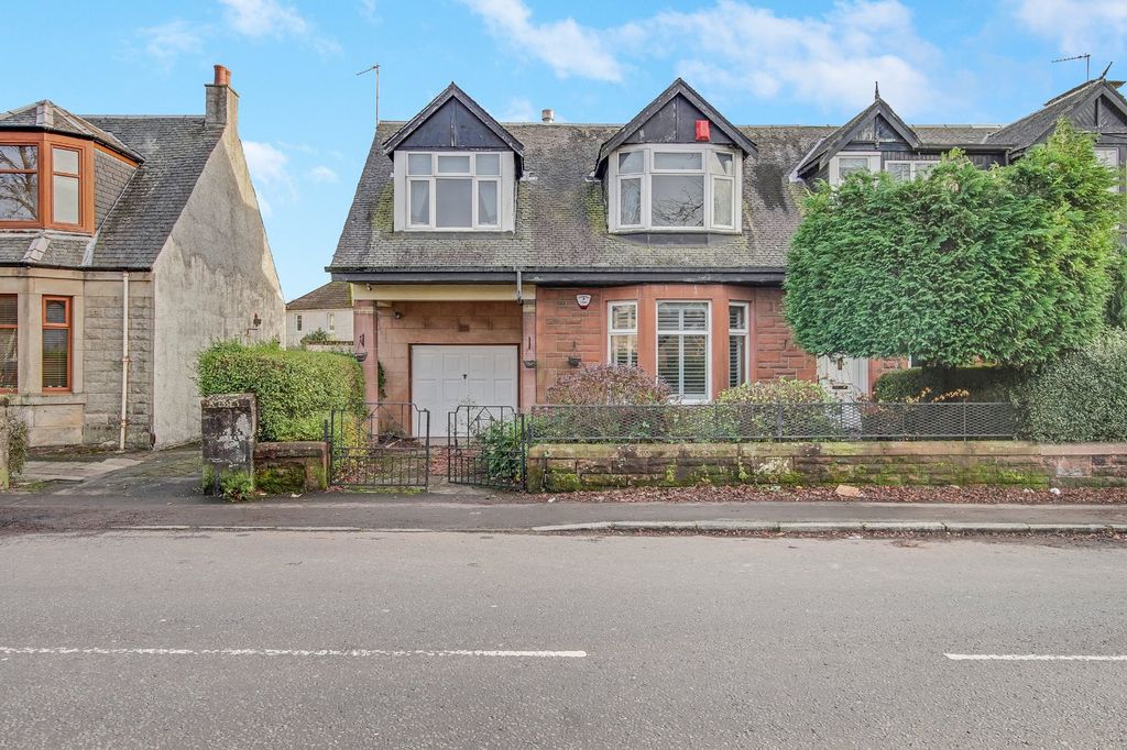 Property photo 1 of 17 External