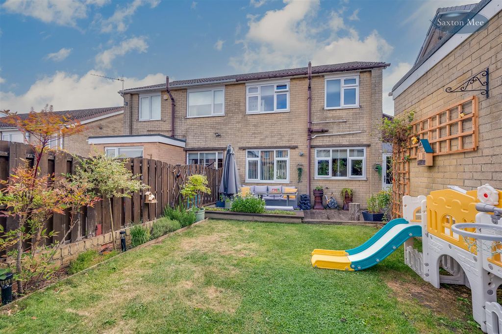 Property photo 2 of 28 Z61_5256-Edit-2.Jpg