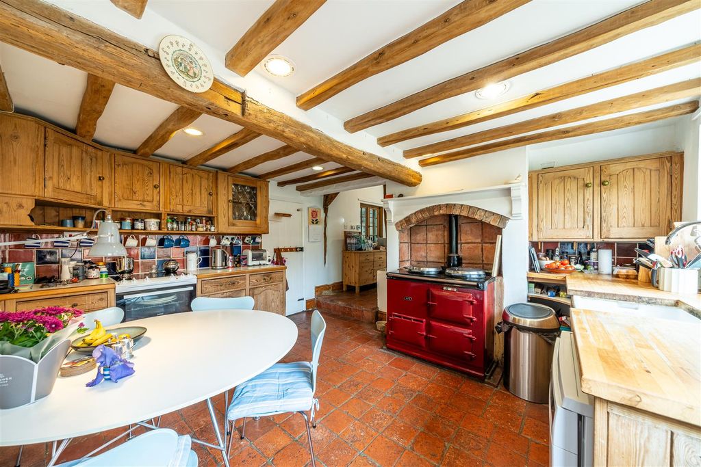 Property photo 3 of 25