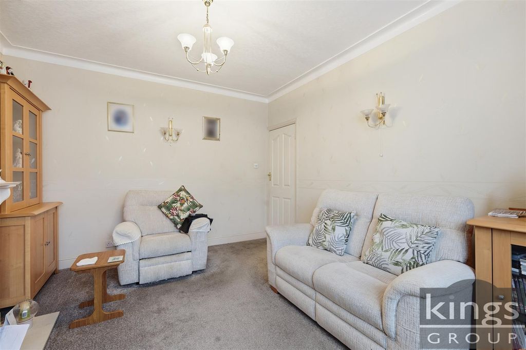 Property photo 3 of 11 Img_4302.Jpg