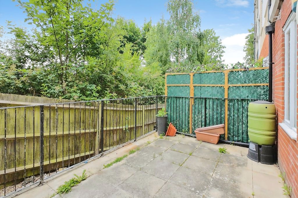 Property photo 3 of 20 Pbox-Img.Jpg