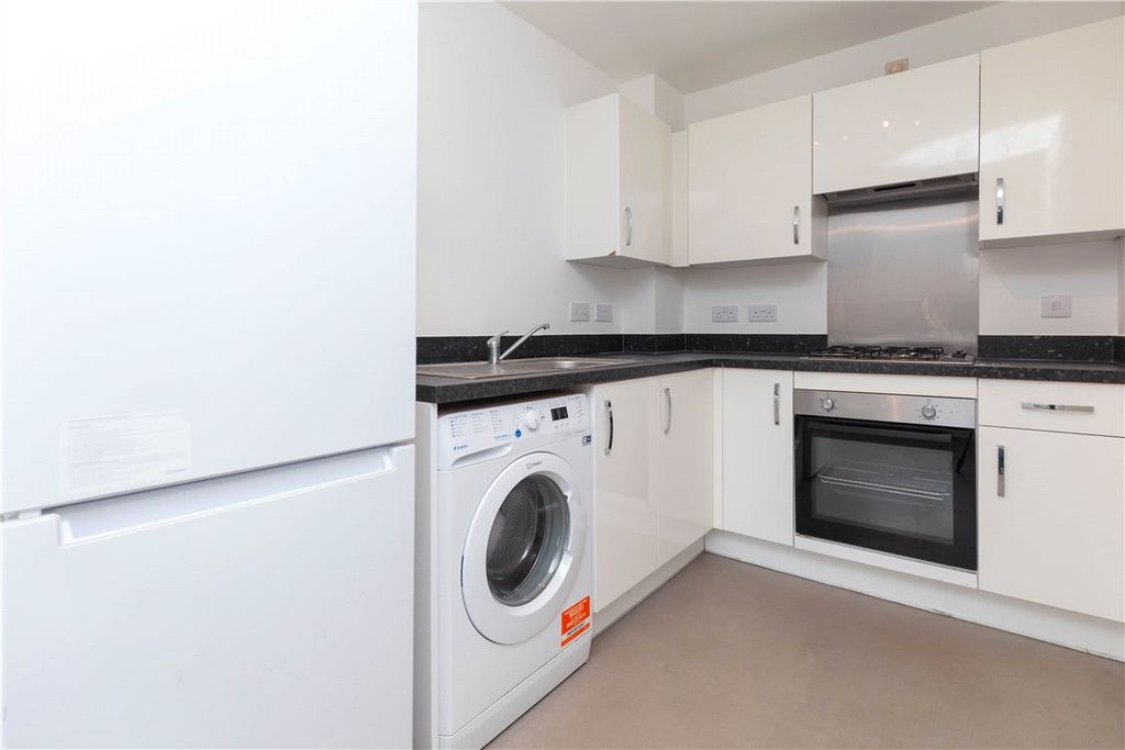 Property photo 2 of 14 Picture No. 02