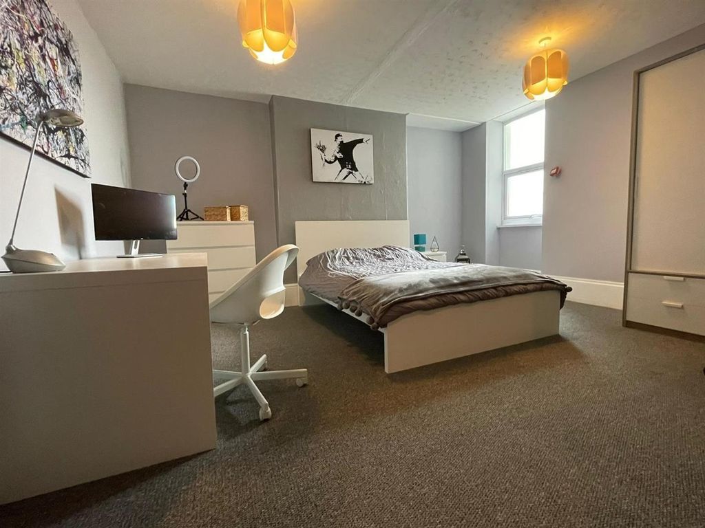 Property photo 3 of 12 3.Jpg