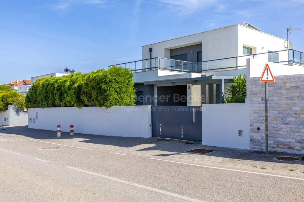 Property photo 1 of 34