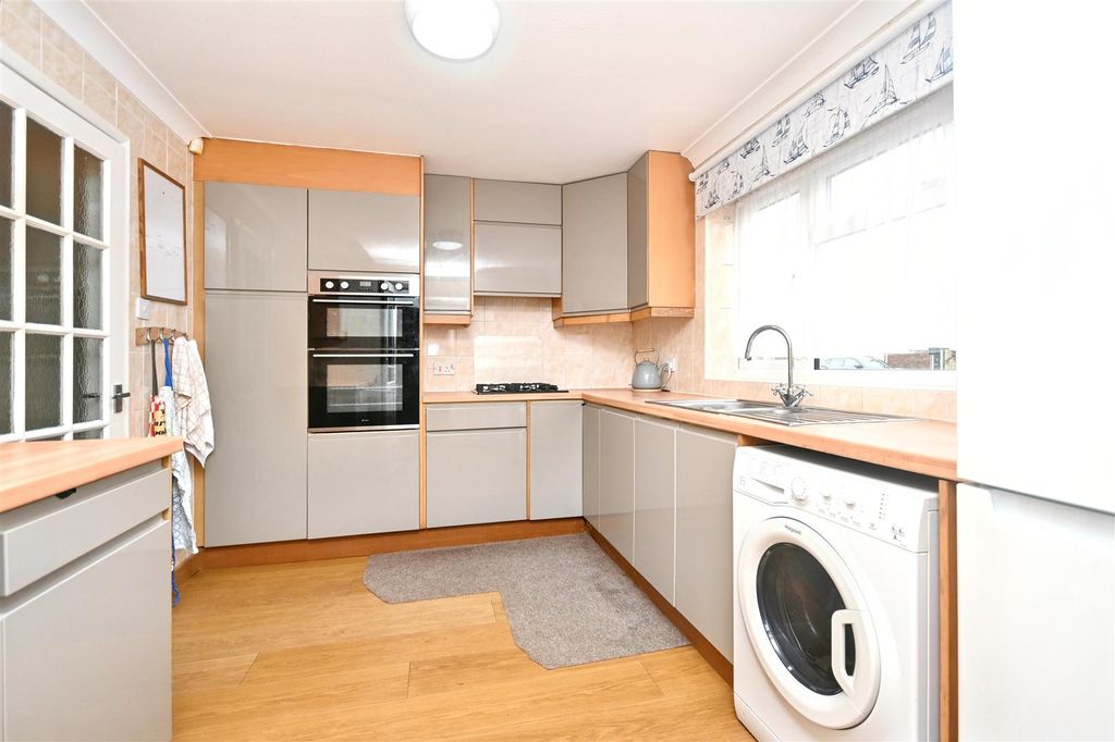 Property photo 3 of 22 Dsc_5968.Jpg