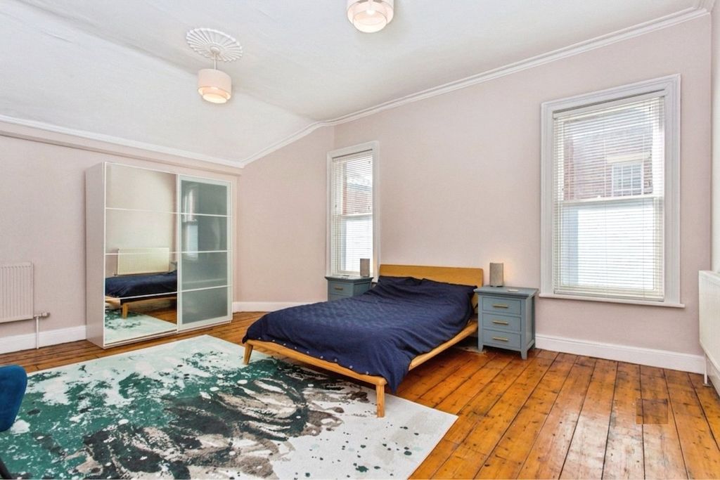 Property photo 3 of 29 Bedroom One