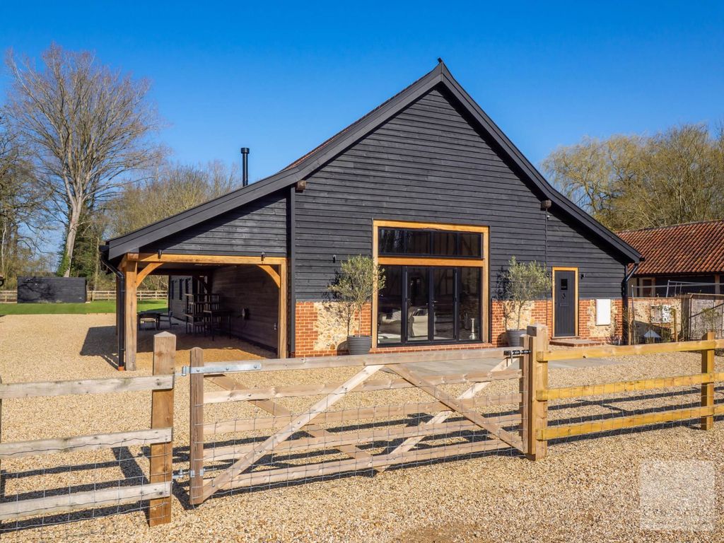 Property photo 1 of 23