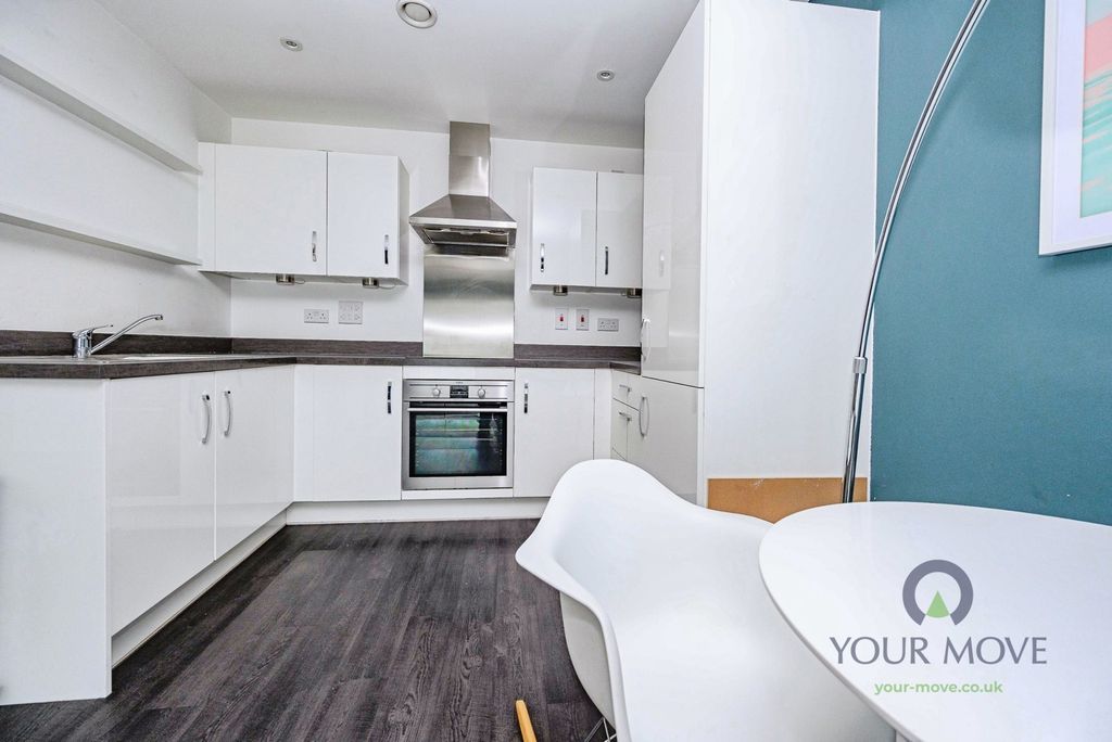 Property photo 3 of 15 Pbox-Img.Jpg