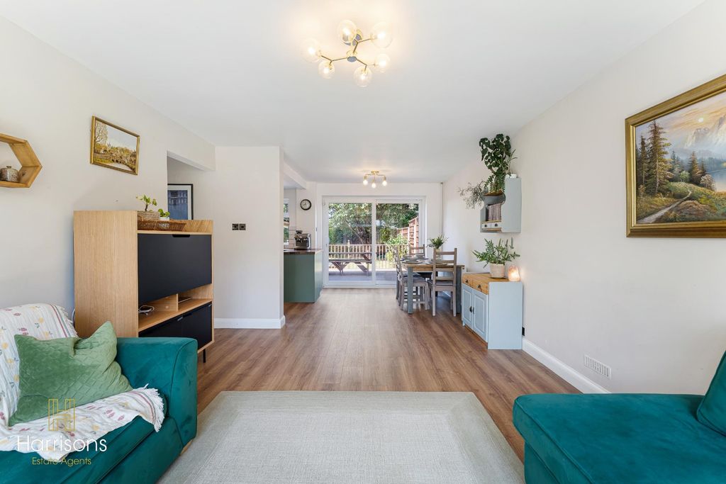 Property photo 3 of 30 5315935