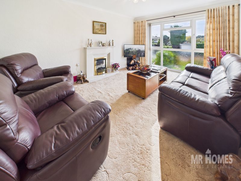 Property photo 2 of 39 Photo 36