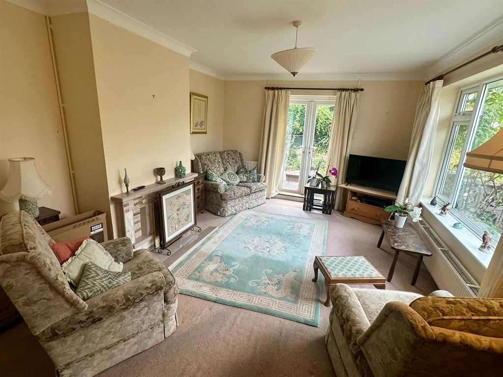 Property photo 3 of 16