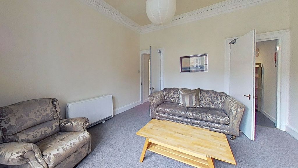 Property photo 3 of 9 Picture No. 17