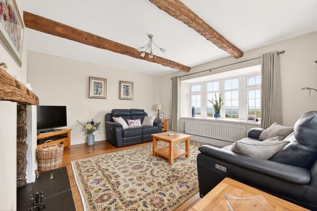 Property photo 3 of 30 Sitting Room