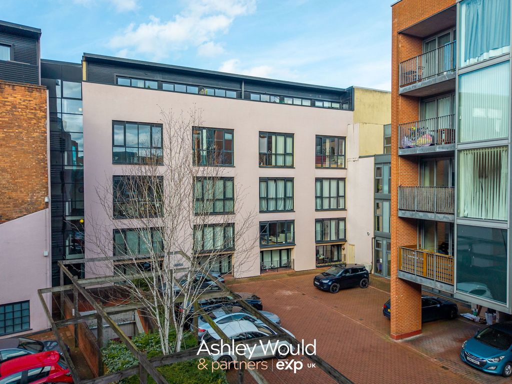 Property photo 1 of 15