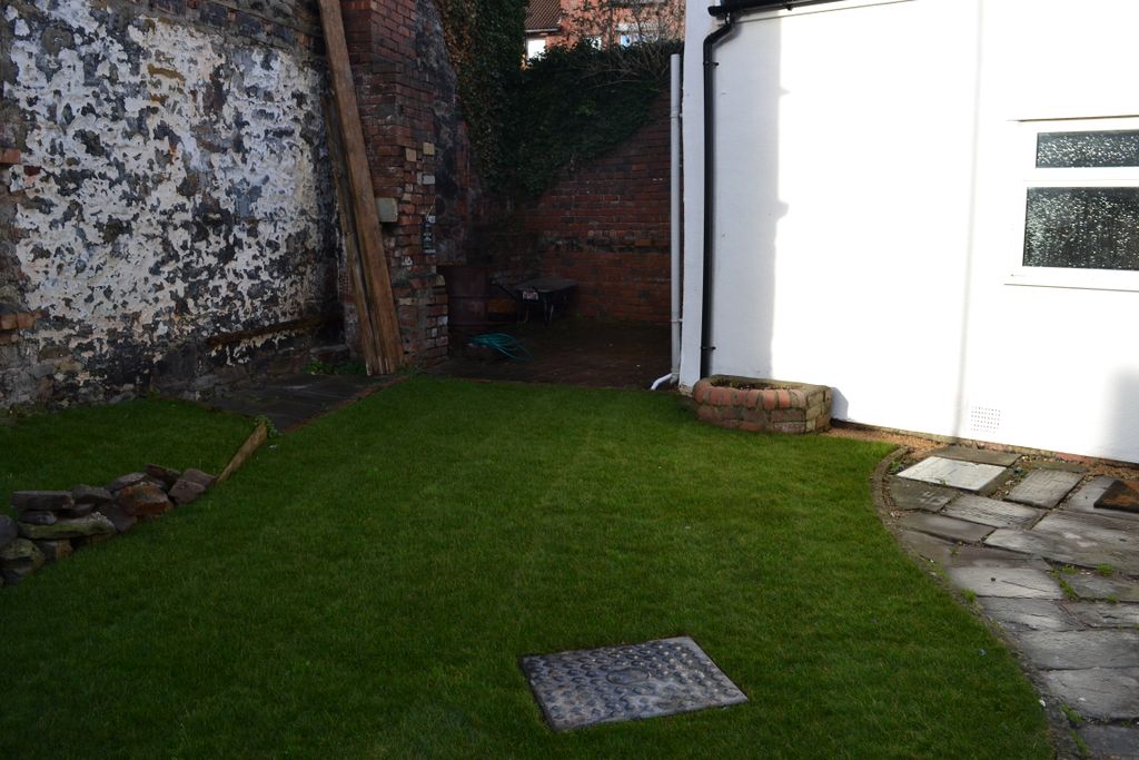 Property photo 3 of 11