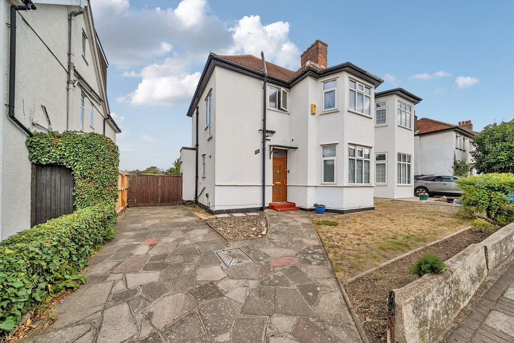 Property photo 1 of 19 1509690-3-6A8c173...