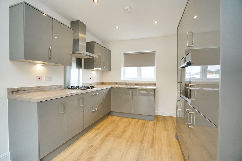 Property photo 2 of 20 Image