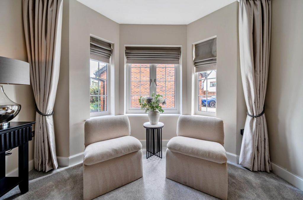 Property photo 3 of 24 1368867-11-68F7734270d0d.Jpg