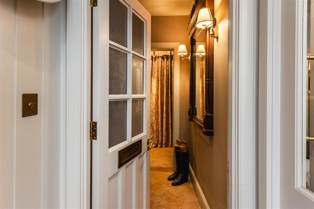 Property photo 1 of 33 4.Jpg