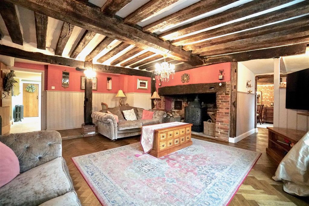 Property photo 2 of 39