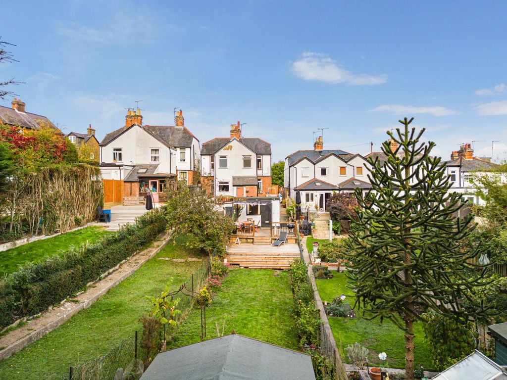 Property photo 3 of 27