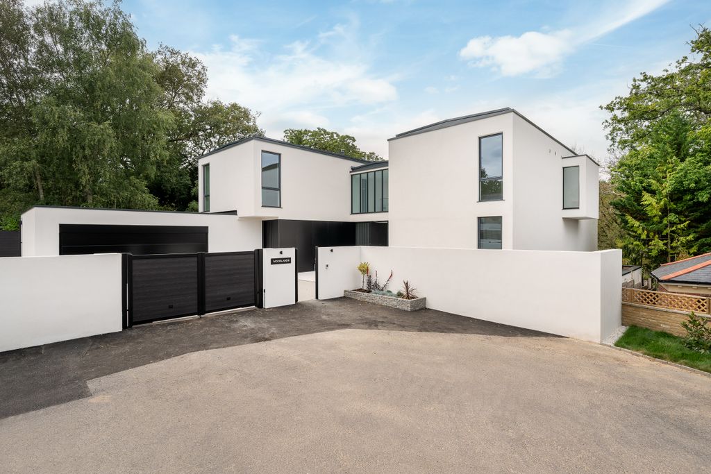 Additional image 14 of 7 bed property for saleWoodlands, Coombe Hill Road, Kingston Upon Thames, South West London KT2, United Kingdom